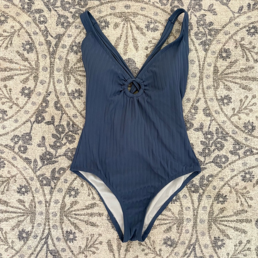 Kona Sol Women’s One Piece Swimsuit